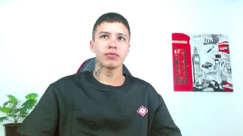 cumandres online show from March 31, 2:41 pm