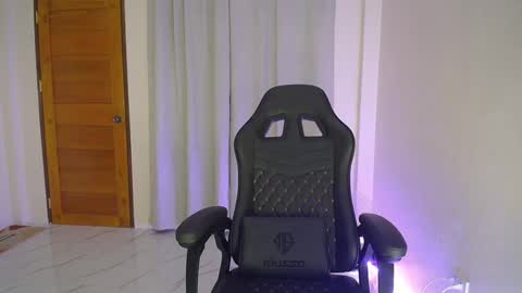 Snapshot of cummingyu chatting on January 16, 11:58 am cummingyu online show from January 16, 11:58 am