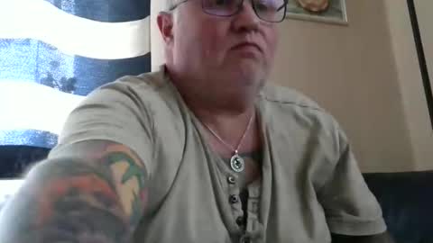 Snapshot of curtus14 chatting on October 24, 11:34 am curtus14 online show from October 24, 11:34 am