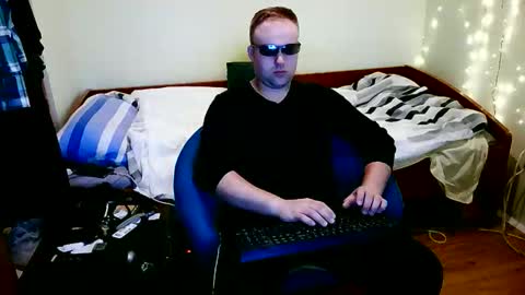 cute69696969 online show from May 2, 12:02 am