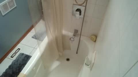 cute_stud2855 online show from May 23, 6:24 pm