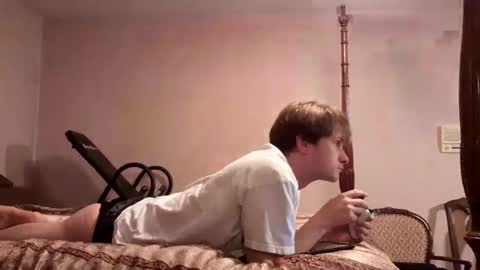 cuteboii29 online show from March 1, 2:48 am