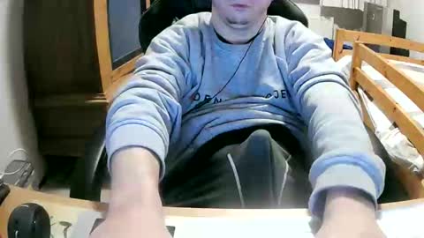 Cuteboy090 online show from March 20, 11:41 pm