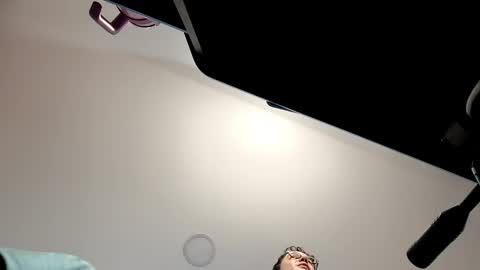 Snapshot of cutelatinboy97 chatting on January 18, 7:26 am Camilo online show from January 18, 7:26 am