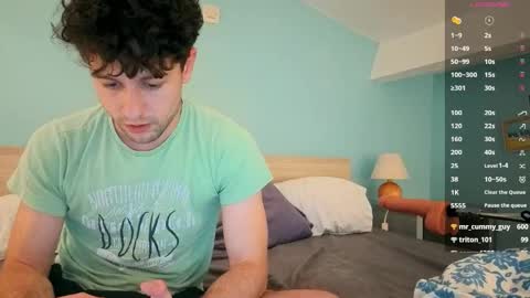 cutesubtwink101 online show from November 10, 4:06 am