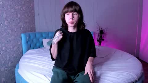 cutiekai_ online show from January 9, 1:00 am