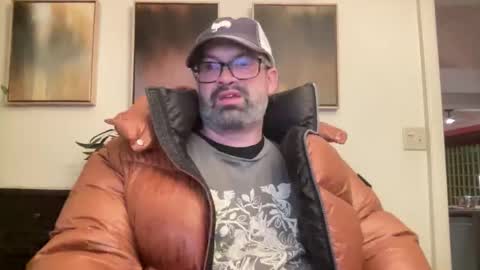 d4ddy858 online show from December 20, 2:40 am