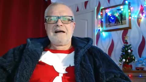 Brian ... online show from December 22, 9:01 pm