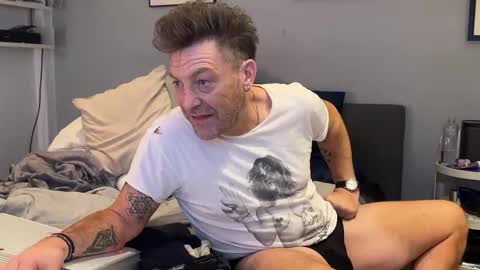 daddyswede23 online show from April 10, 9:33 pm