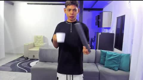 damar_felipe online show from February 14, 9:34 am