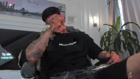 DAMIAN online show from April 4, 2:36 pm