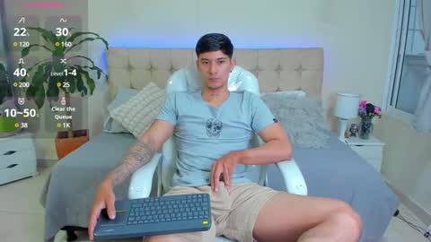 DAMIAN online show from February 18, 12:39 pm