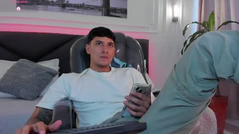 DAMIAN online show from March 31, 2:52 pm