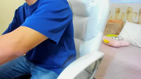 DAMIAN online show from December 19, 1:07 pm