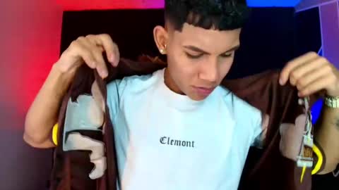 Damian online show from March 5, 8:21 am