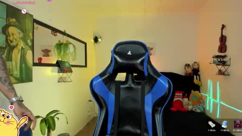 Damian online show from March 21, 8:19 am