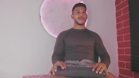 instagram damiannreed. online show from January 10, 4:12 am