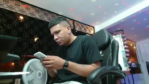 damyan_2003 online show from September 24, 2:22 am