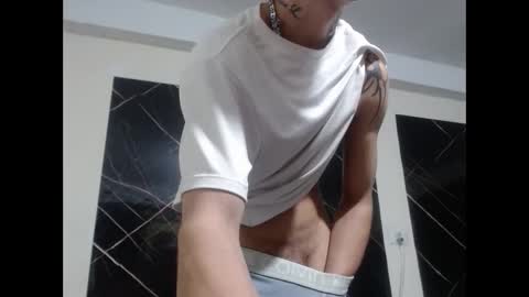 dan_jonson15 online show from September 19, 3:40 am