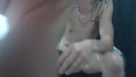 dan_jonson15 online show from October 19, 7:06 pm