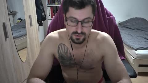 King Dan online show from November 25, 8:44 pm