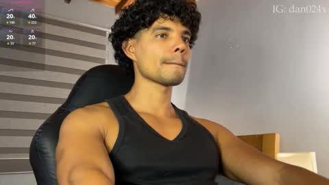 Daniel  online show from October 25, 11:06 pm