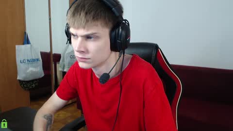 Daniel online show from December 13, 7:53 pm