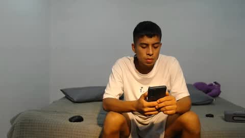 danielitopapii online show from February 7, 3:24 am