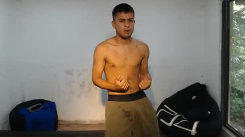 danielitopapii online show from December 12, 4:32 pm