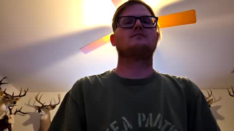 Daniel    y. online show from April 7, 10:32 pm