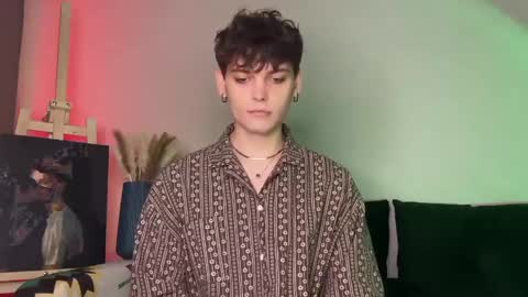 danieltuckerr online show from April 4, 5:10 pm