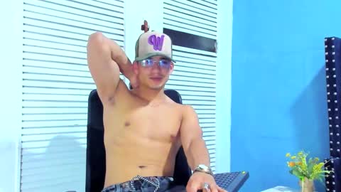 Dani online show from February 15, 4:03 am