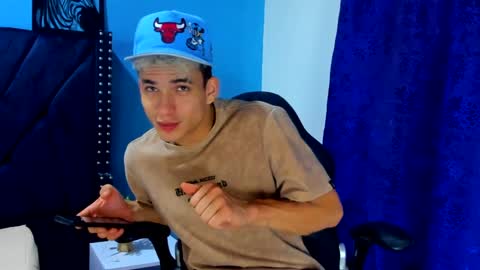 Dani online show from December 18, 4:20 am