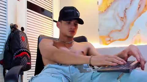 Dani online show from October 3, 4:17 am