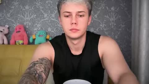 danny online show from August 6, 12:33 pm