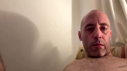 dannyboy8222 online show from April 14, 11:37 pm