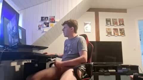 Danny Toy Boy online show from November 15, 11:56 am