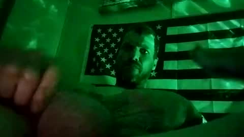 Snapshot of danpar5150 chatting on September 28, 2:31 am danpar5150 online show from September 28, 2:31 am