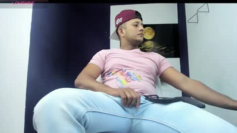 Dante online show from February 2, 11:30 am