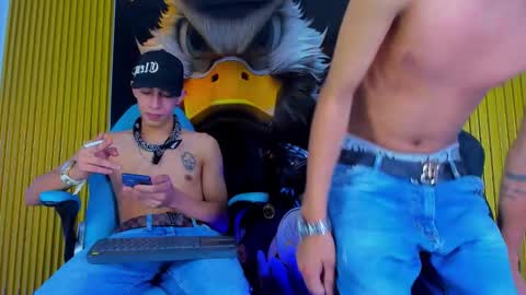 dante_brown1 online show from November 28, 9:27 pm