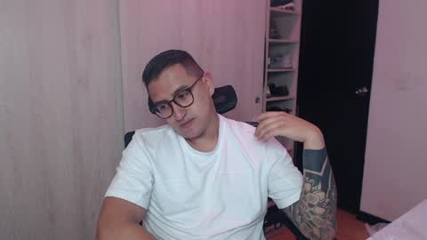 dantevesper online show from April 2, 1:25 am