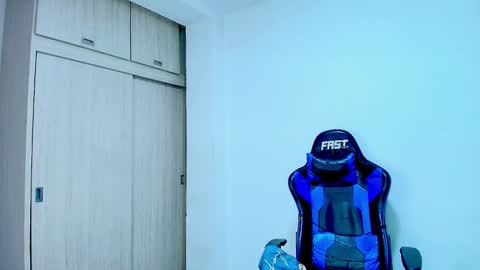 Dantraxx online show from January 17, 10:00 pm