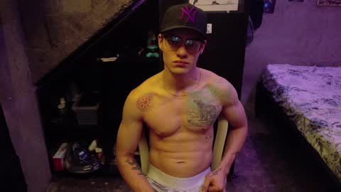 dany_kyng online show from April 10, 3:57 am