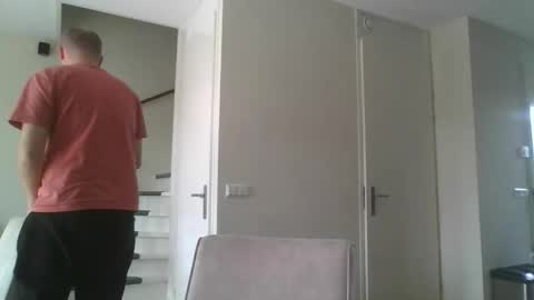 Danny online show from April 17, 9:45 am