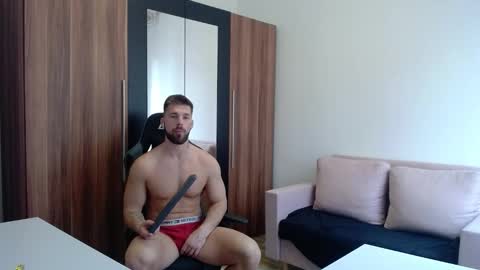darius_94 online show from March 23, 9:48 am