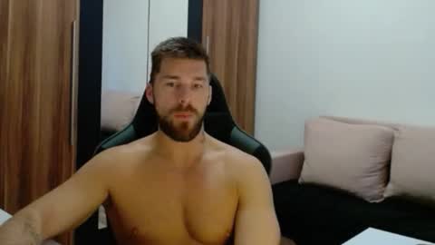 darius_94 online show from February 13, 6:08 am