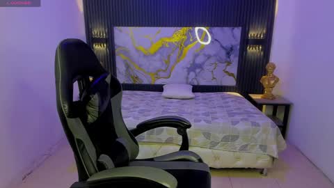 DARCK online show from April 1, 1:41 pm