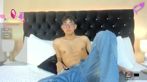 Andrew online show from March 9, 3:44 am