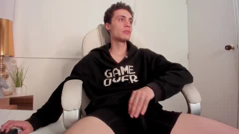 dark_sun333 online show from October 2, 11:42 pm