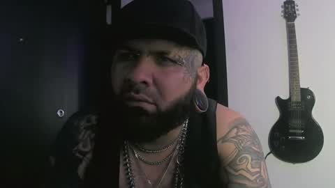 darkclothes online show from January 4, 5:37 pm